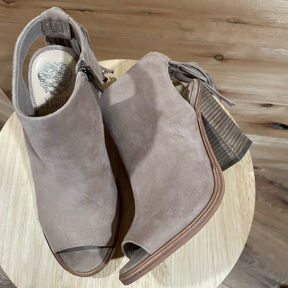 Vince Camuto Suede Kyleena Ankle Bootie Size 7 - Picture 13 of 15
